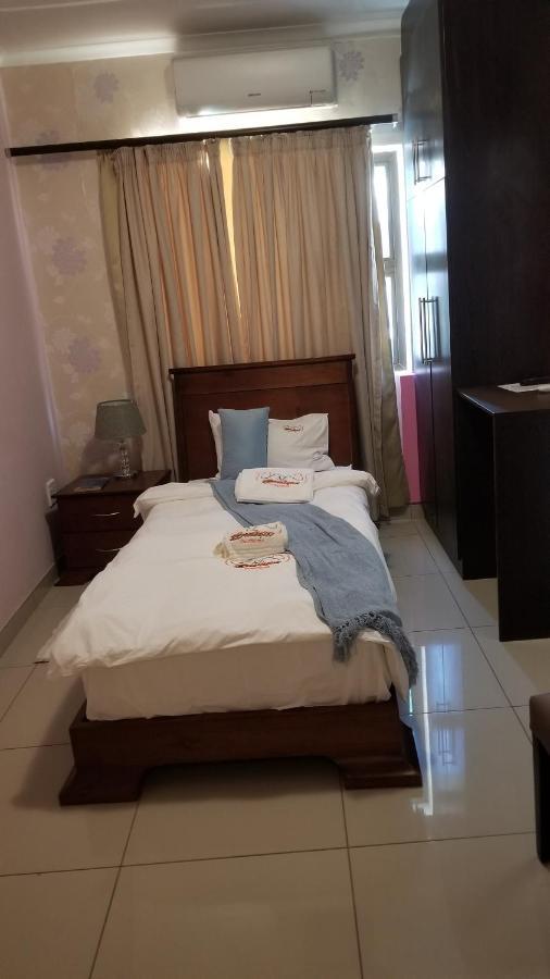 A-Z Boutique Guesthouse Windhoek Dış mekan fotoğraf