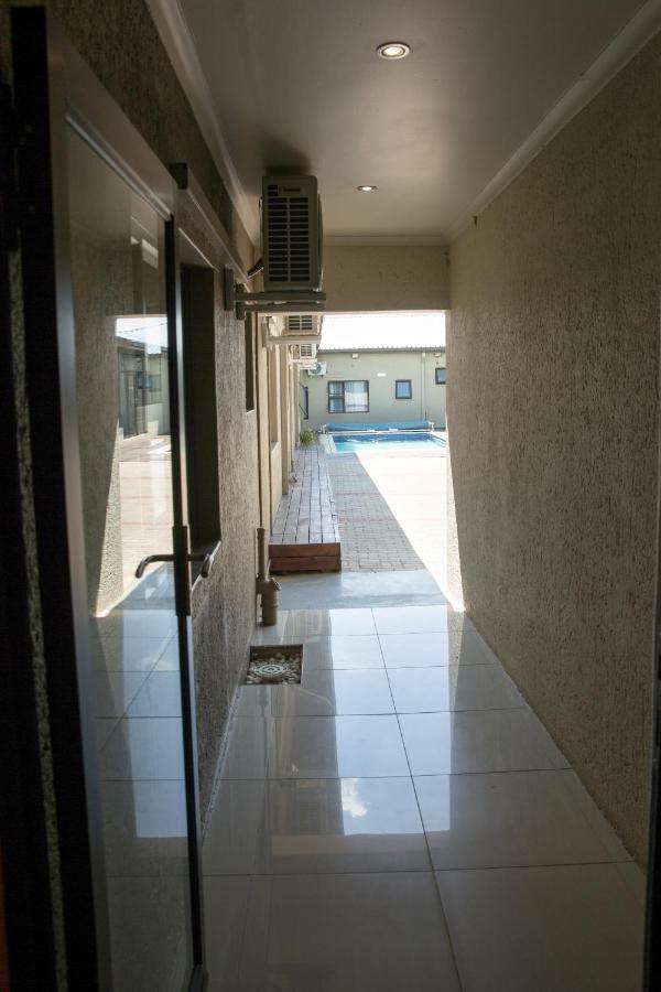 A-Z Boutique Guesthouse Windhoek Dış mekan fotoğraf