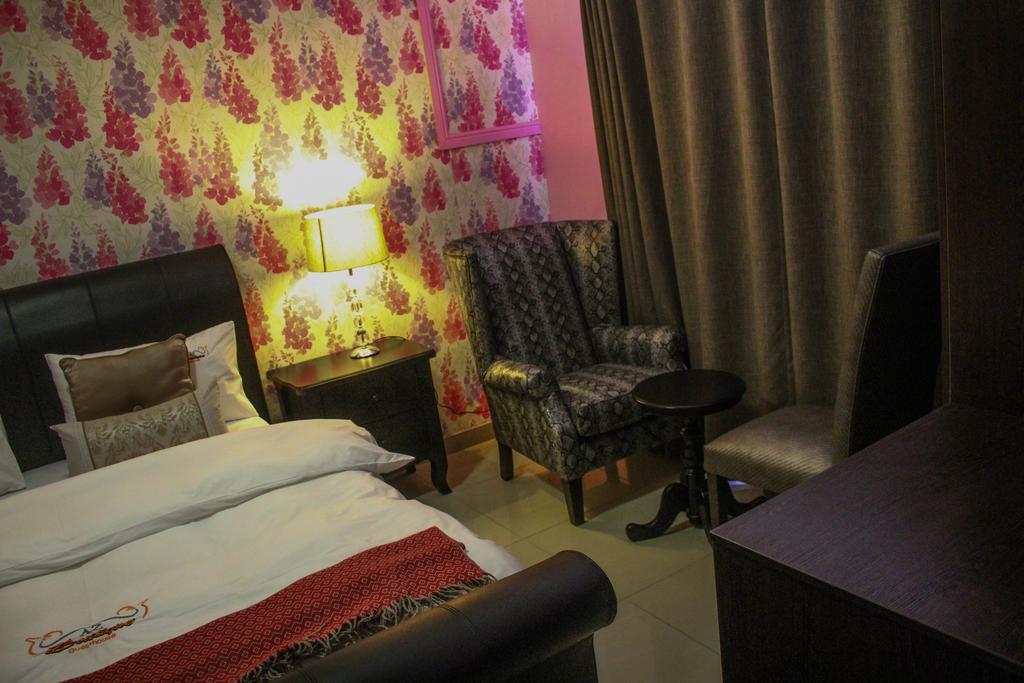 A-Z Boutique Guesthouse Windhoek Dış mekan fotoğraf