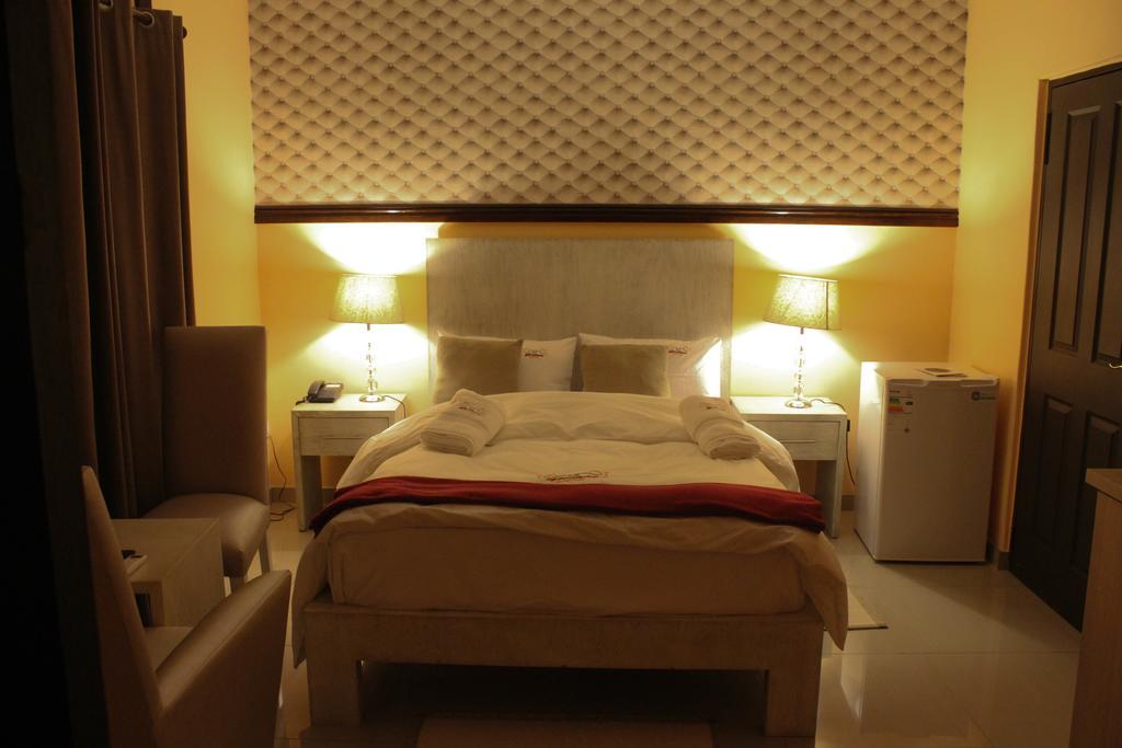 A-Z Boutique Guesthouse Windhoek Dış mekan fotoğraf