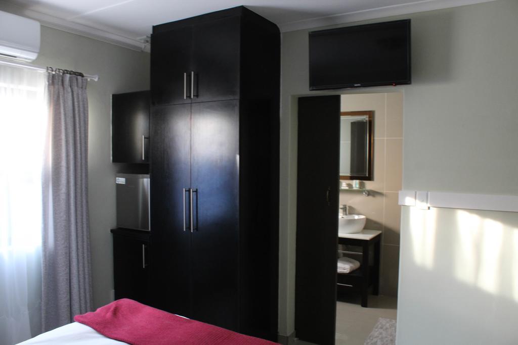 A-Z Boutique Guesthouse Windhoek Dış mekan fotoğraf