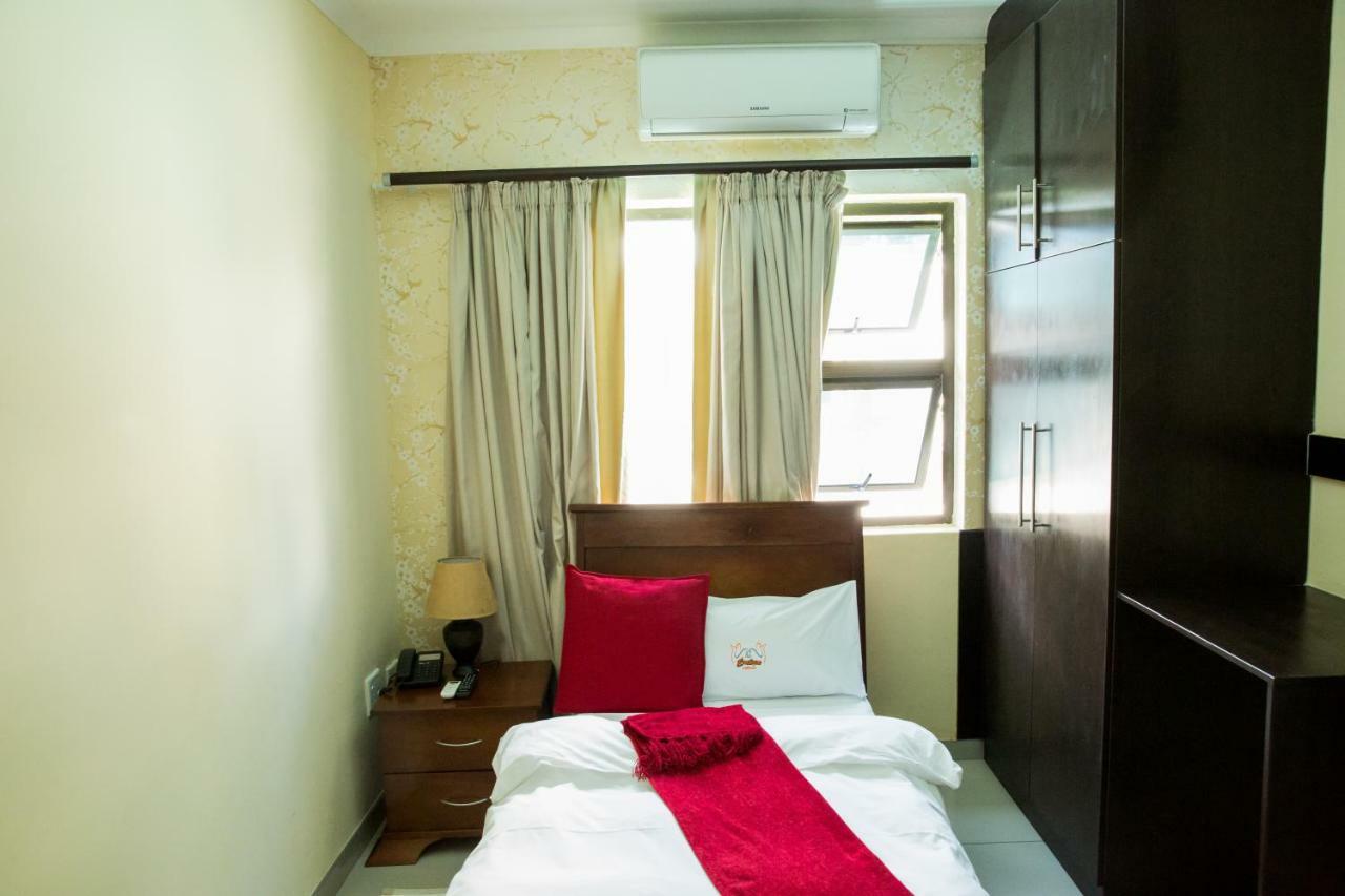 A-Z Boutique Guesthouse Windhoek Dış mekan fotoğraf