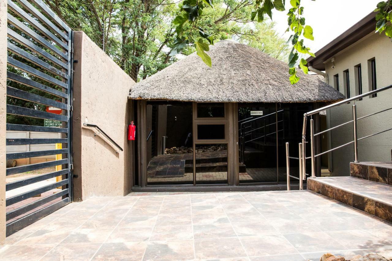 A-Z Boutique Guesthouse Windhoek Dış mekan fotoğraf