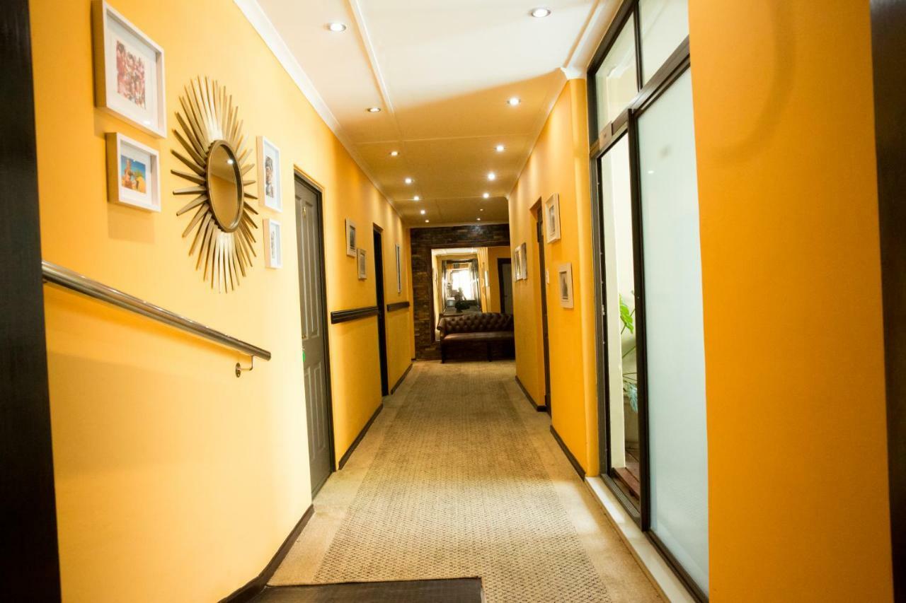 A-Z Boutique Guesthouse Windhoek Dış mekan fotoğraf