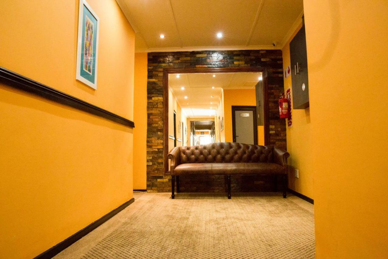 A-Z Boutique Guesthouse Windhoek Dış mekan fotoğraf